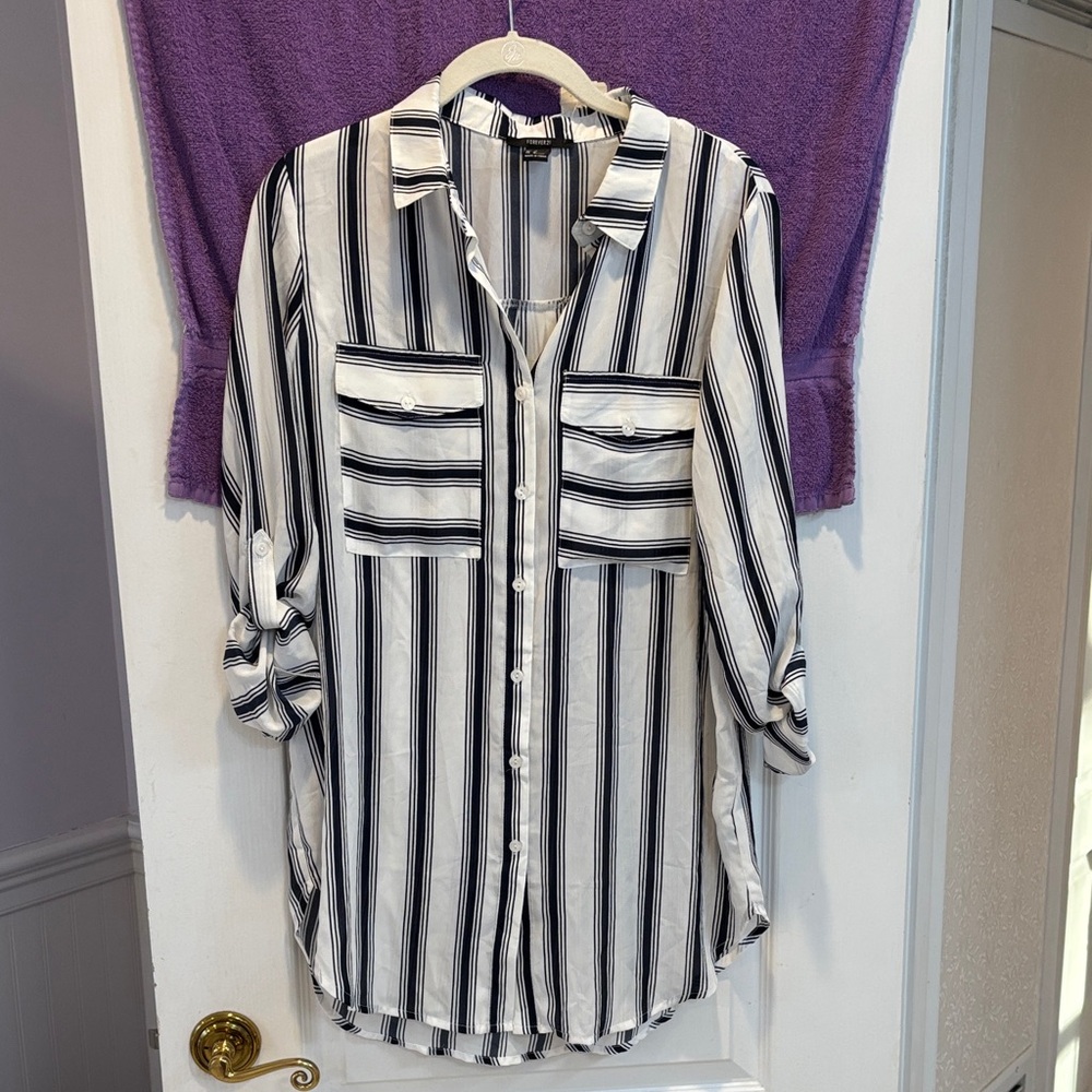 NWT Forever 21 Navy and White Striped Blouse